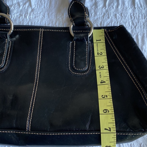 Black genuine leather shoulder bag w contrast white stitching. Brand unknown🖤 - Picture 11 of 12